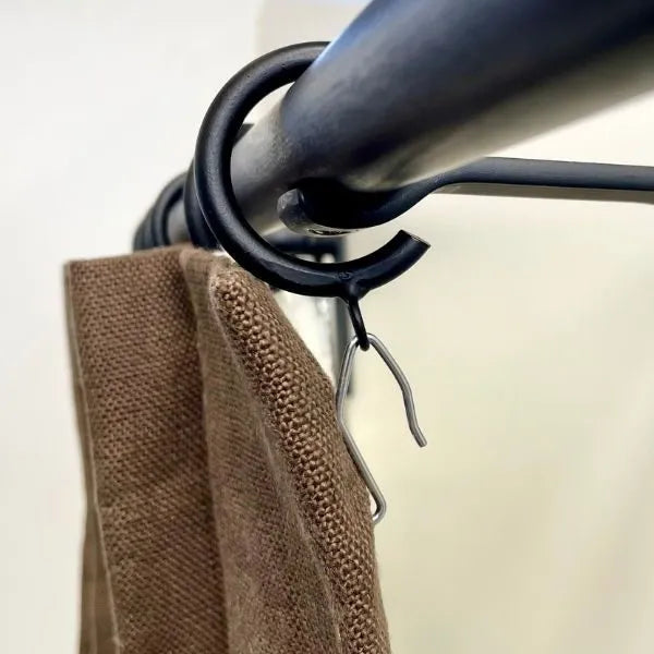 How Do C-Rings and Bypass Brackets Work When Hanging Drapes?