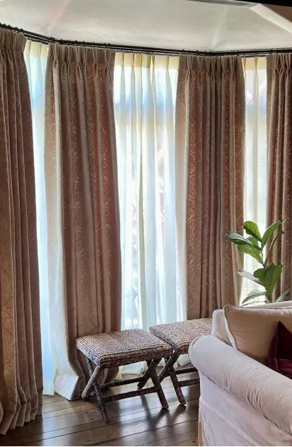 Bay Window Double French Return Rod