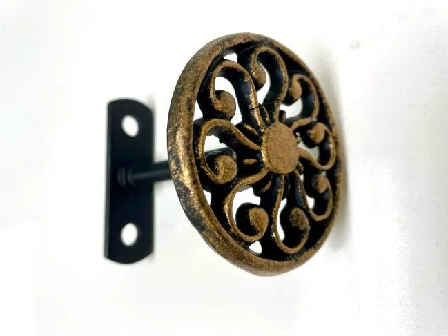 Mediterranean Medallion Tie Back