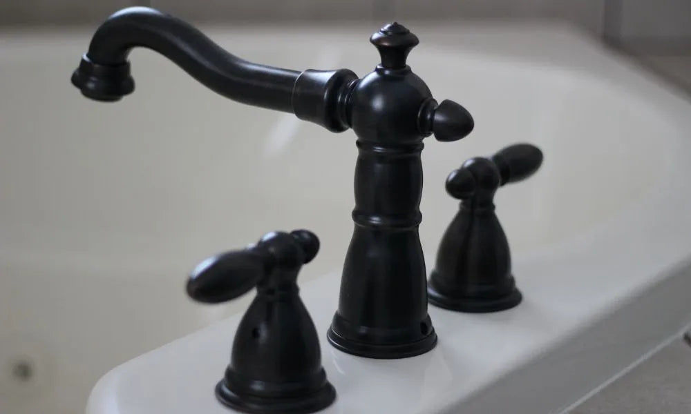 How To Choose The Best Bathroom Hardware for Your Home