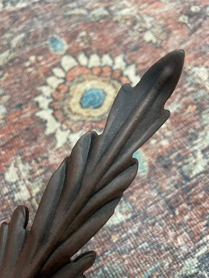 Acanthus Leaf Tie Back