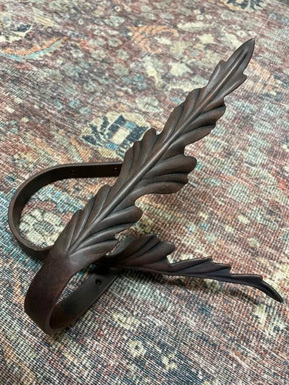 Acanthus Leaf Tie Back